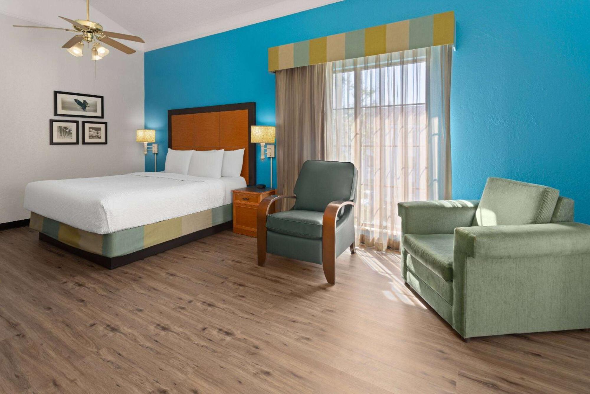 La Quinta Inn By Wyndham Pittsburgh Airport Moon Township Экстерьер фото