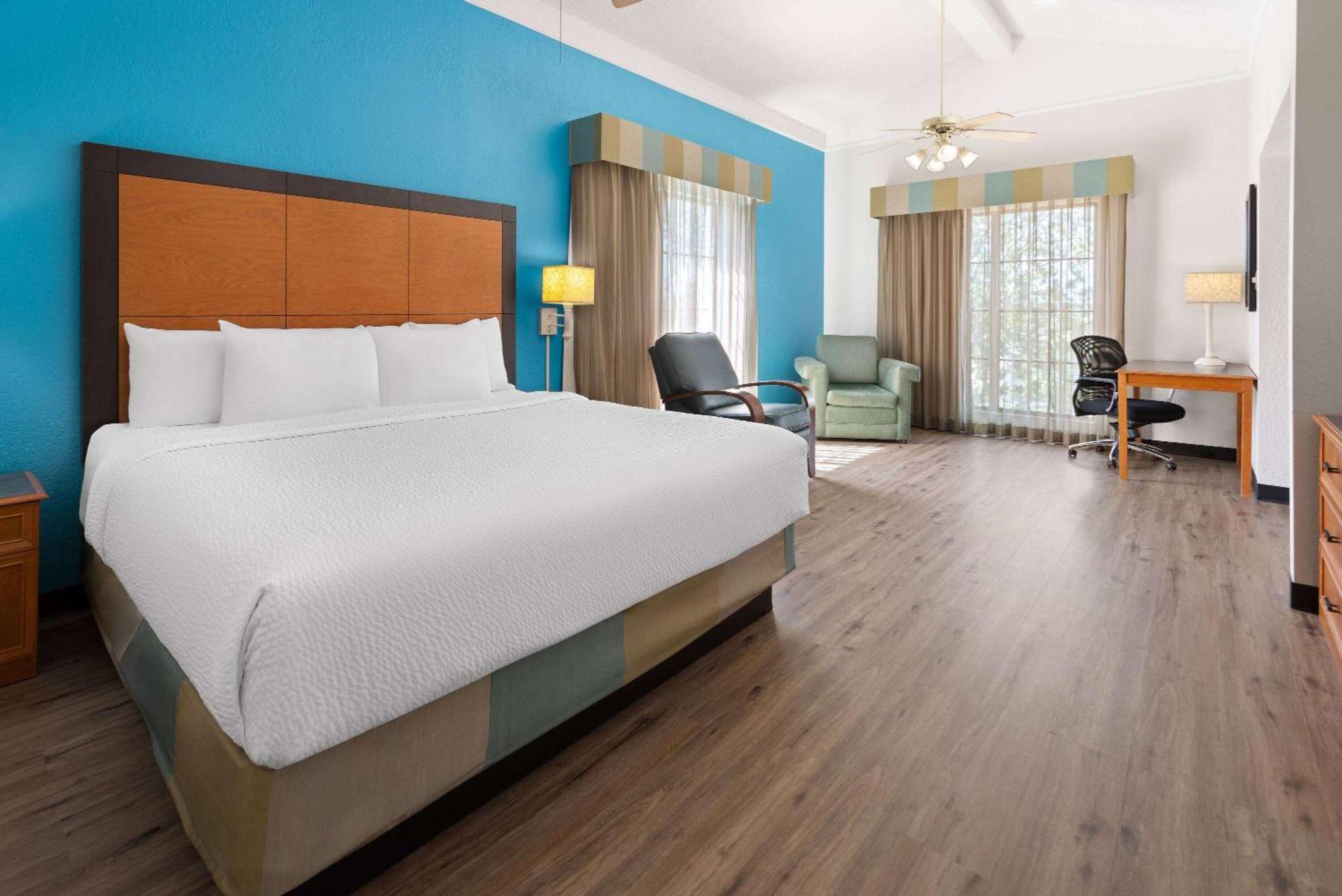 La Quinta Inn By Wyndham Pittsburgh Airport Moon Township Экстерьер фото